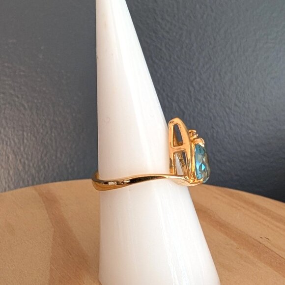 Aquamarine stone and faux diamond ring - Picture 2 of 9